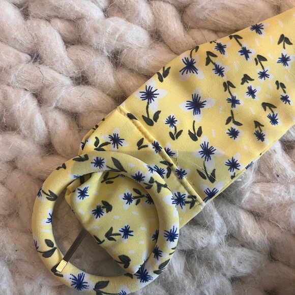 Yellow floral mini dress - Picture 13 of 14